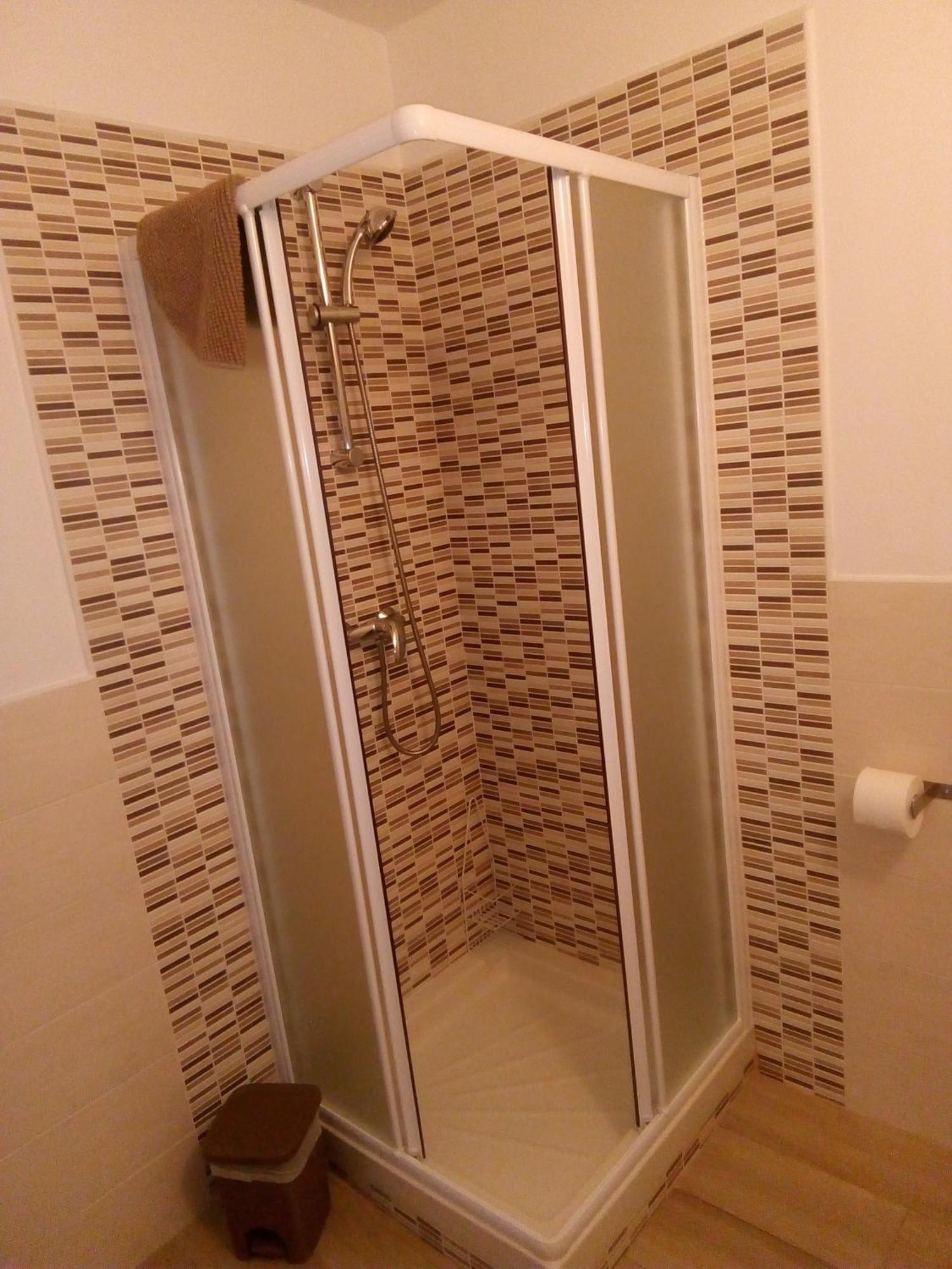 Venanzio! Apartment Pianello Del Lario Bagian luar foto
